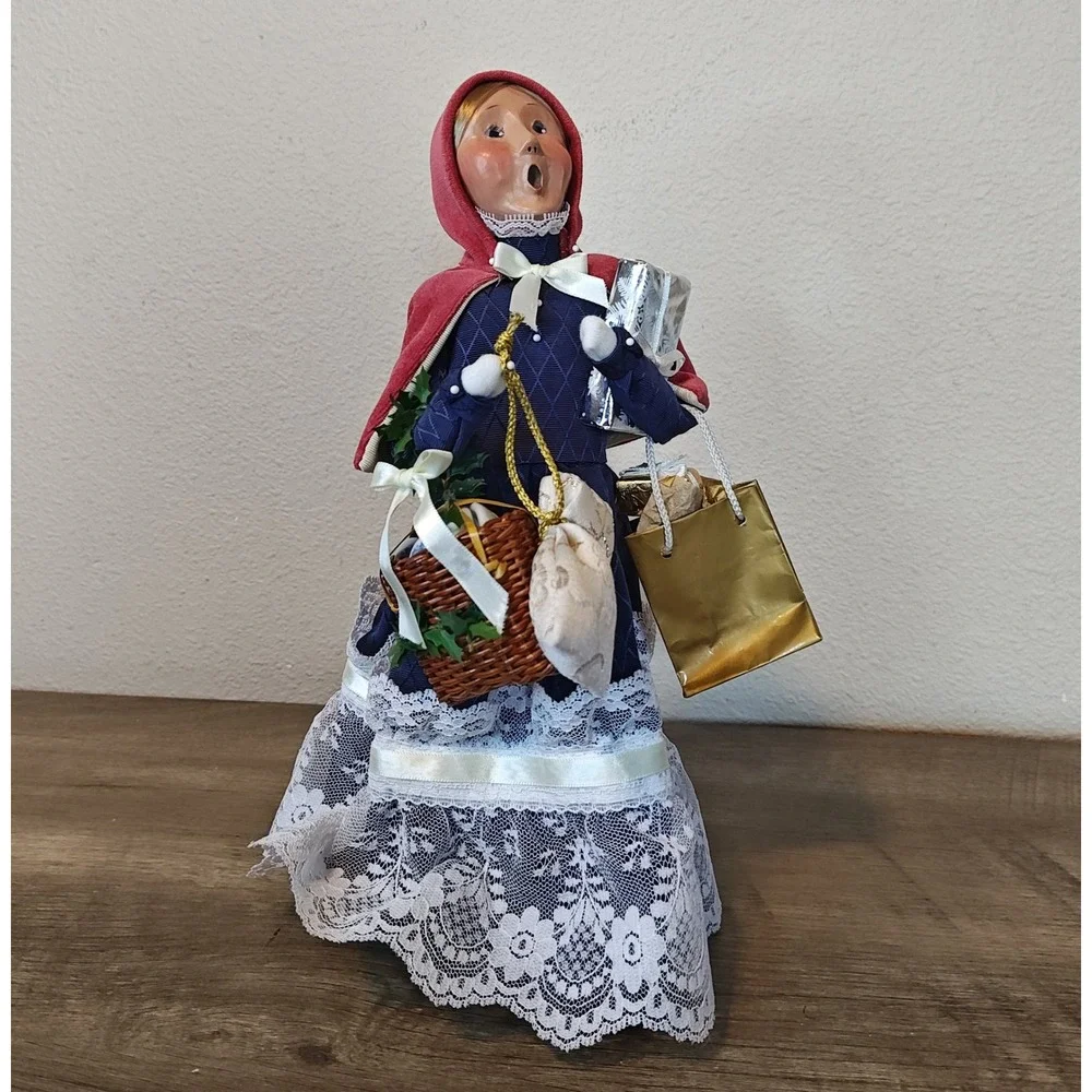 Byers Choice Victorian Shopper Caroler 03 Navy Blue Red Lace 13' LTE 32/100